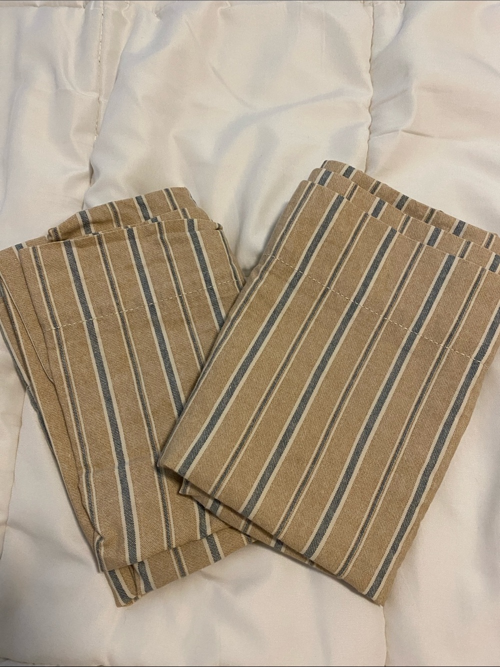 Ralph Lauren Tan and Navy Vertical-Striped Pillowcases Standard (2)